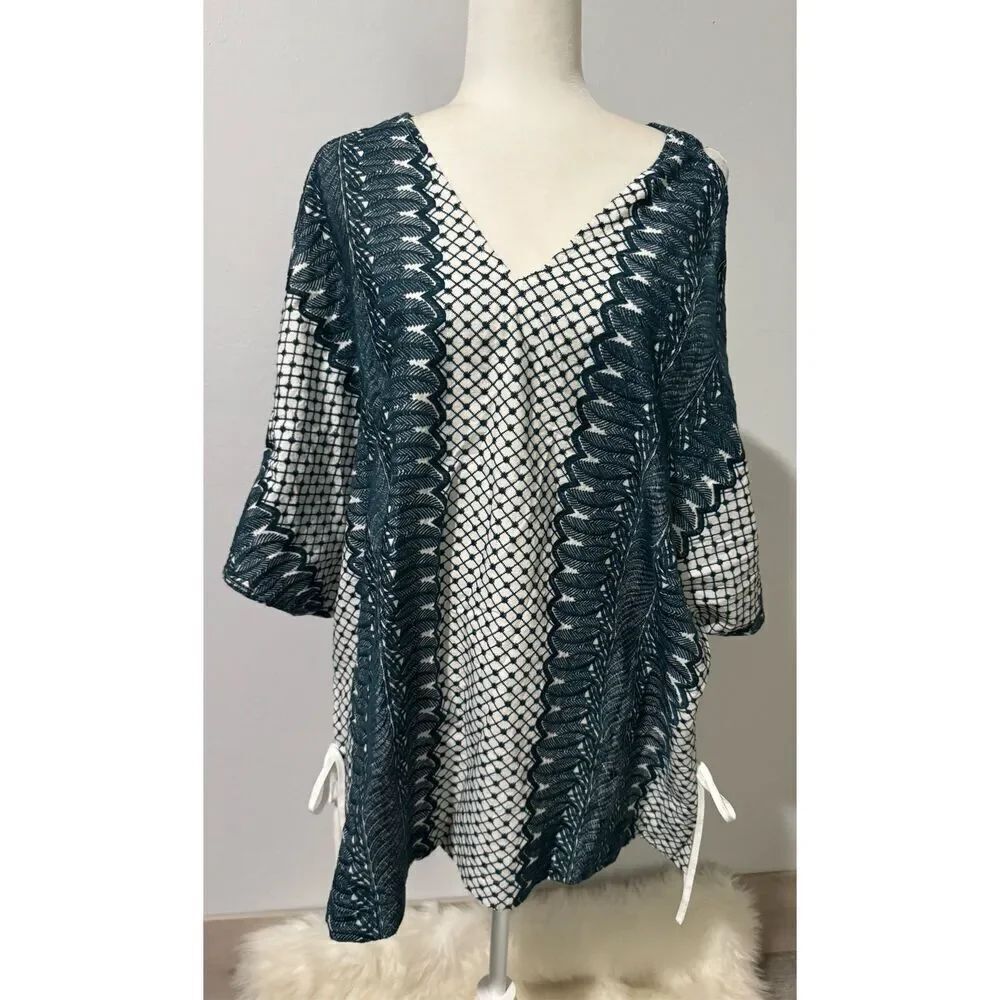 Red Carter Cold shoulder Embroidered swim cover up tunic S